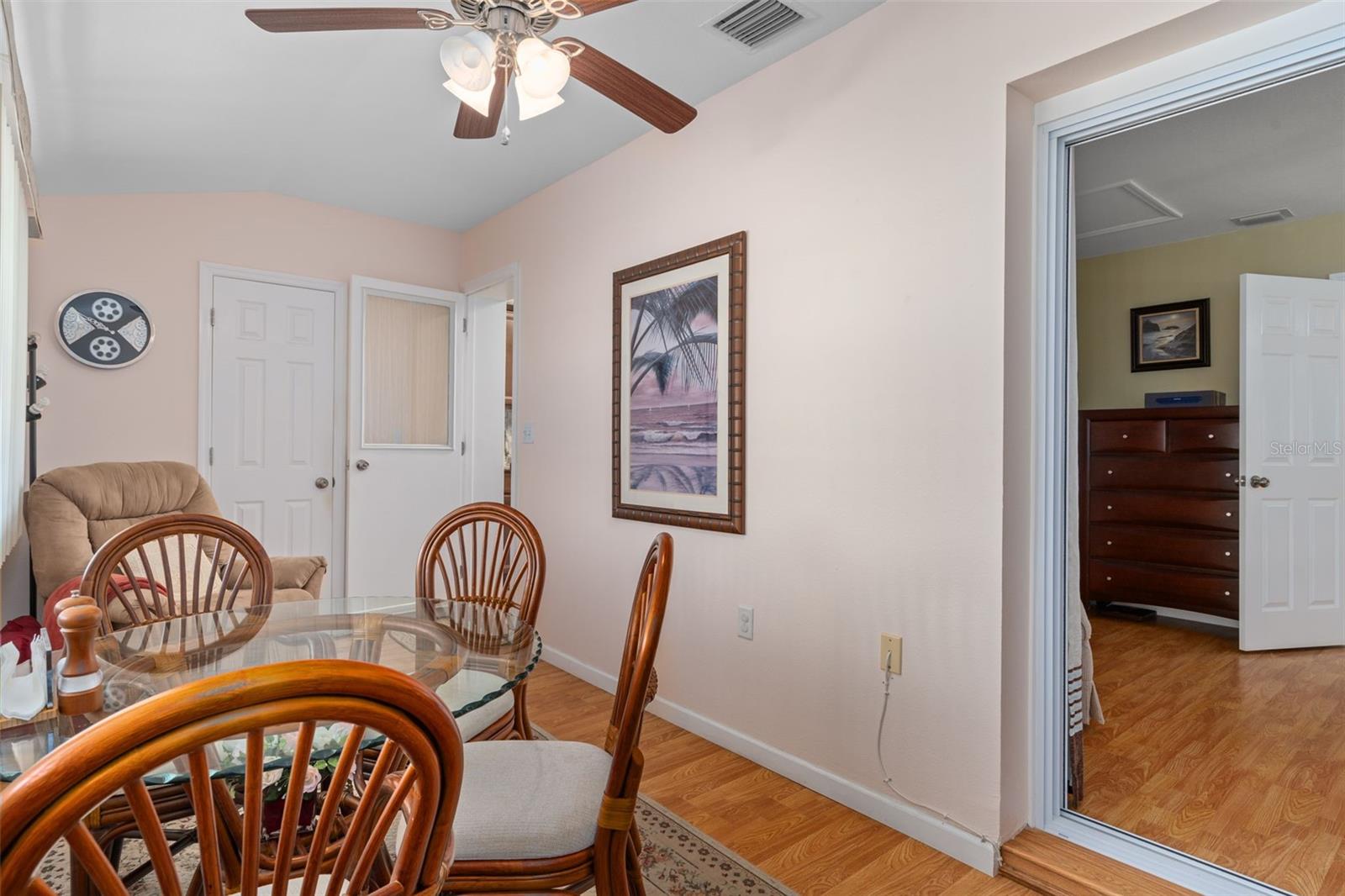 Image 17 of 36 For 5855 18th Street N 12