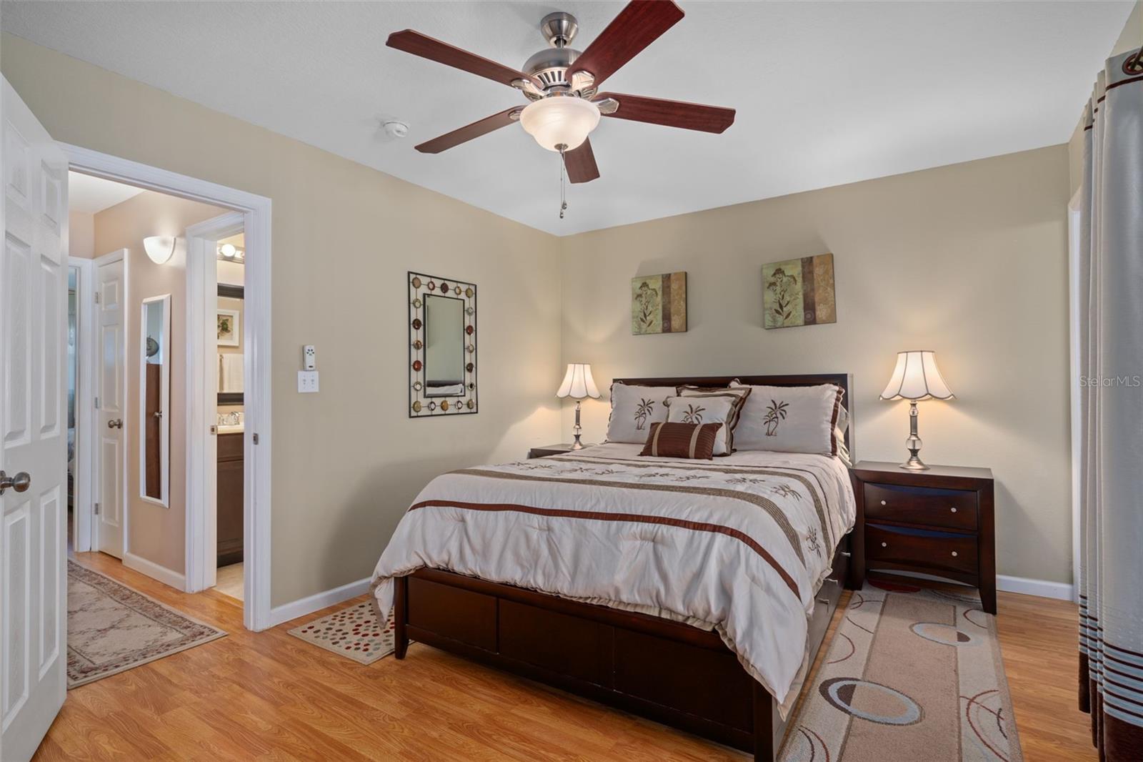 Image 19 of 36 For 5855 18th Street N 12