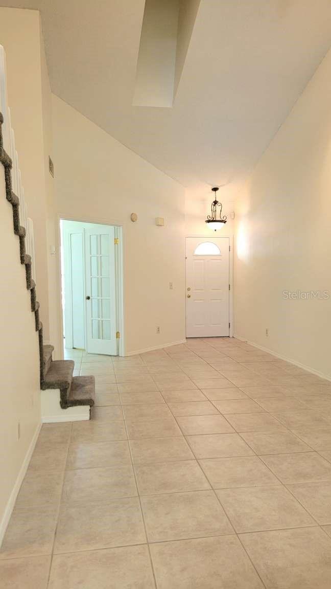 Image 4 of 14 For 5801 Red Cedar Lane
