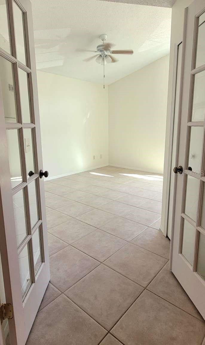 Image 5 of 14 For 5801 Red Cedar Lane