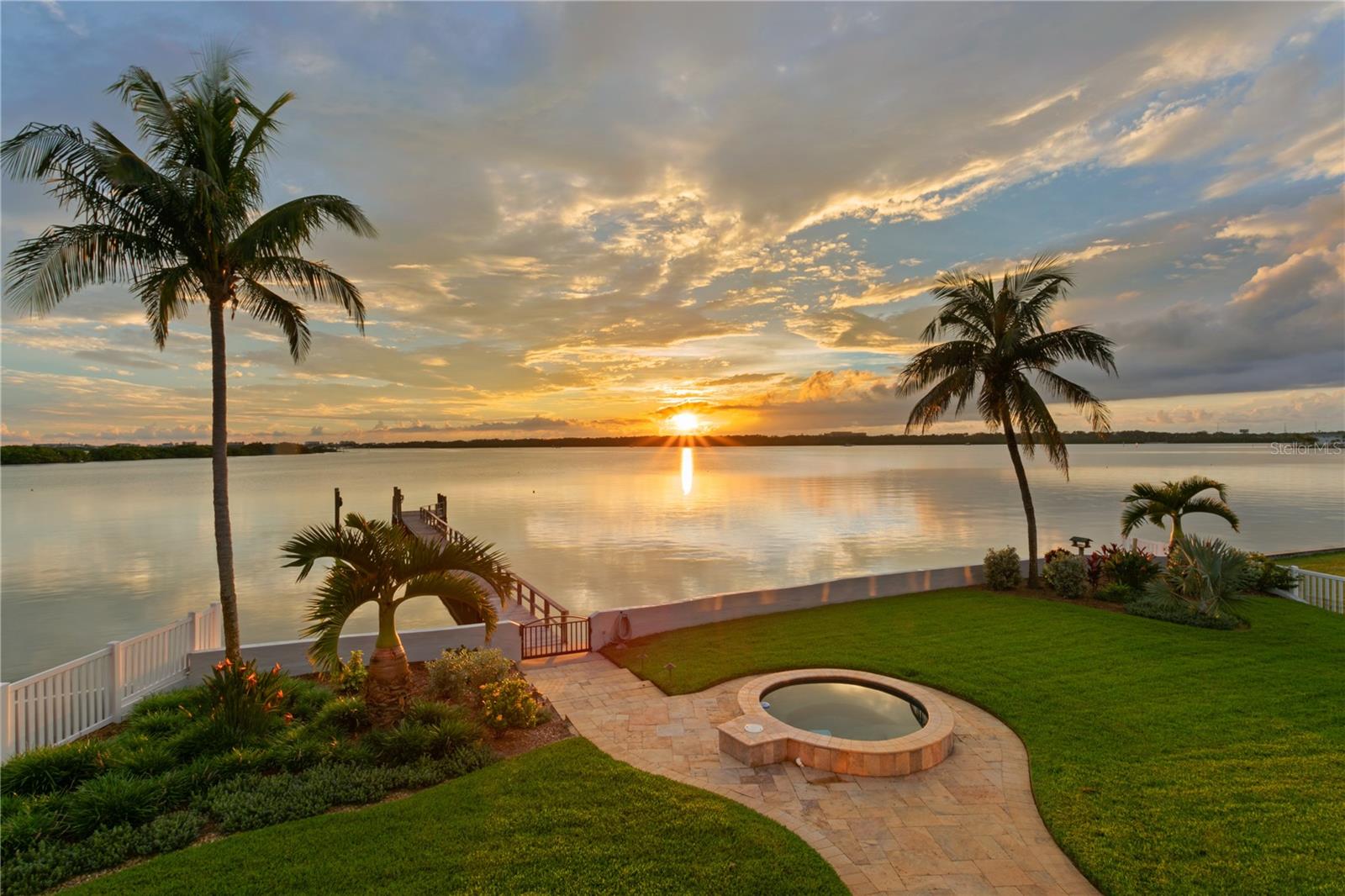 Details for 8488 35th Avenue N, ST PETERSBURG, FL 33710