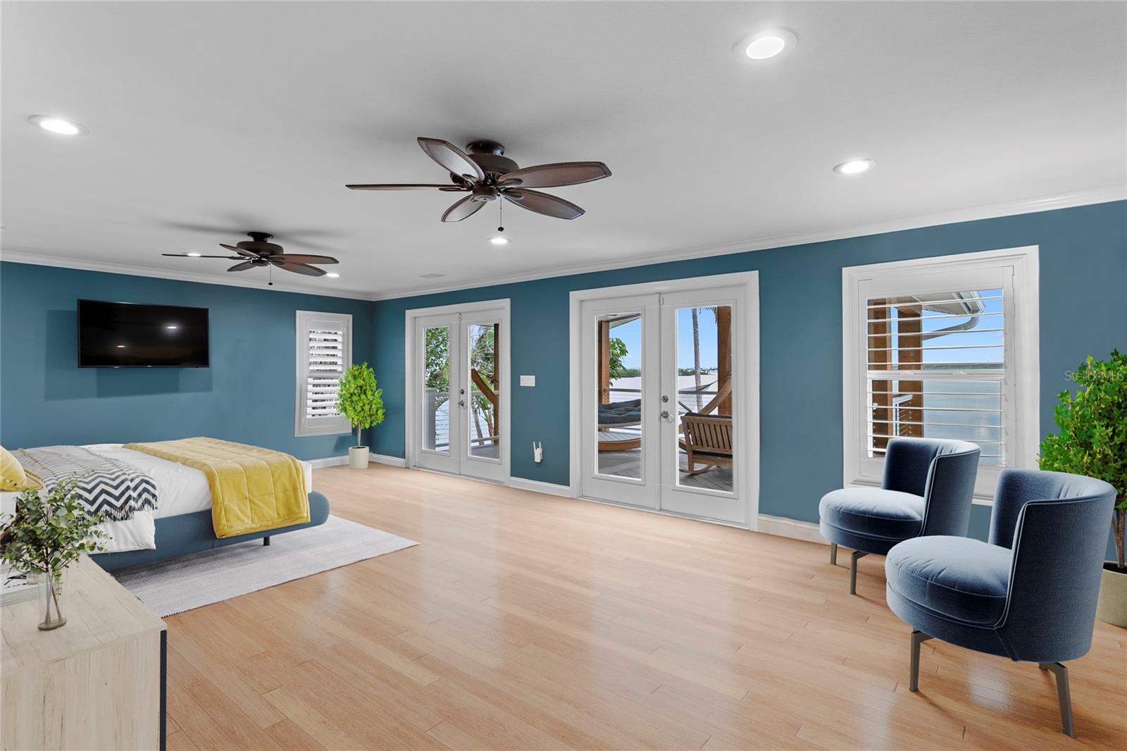 Image 21 of 63 For 8488 35th Avenue N