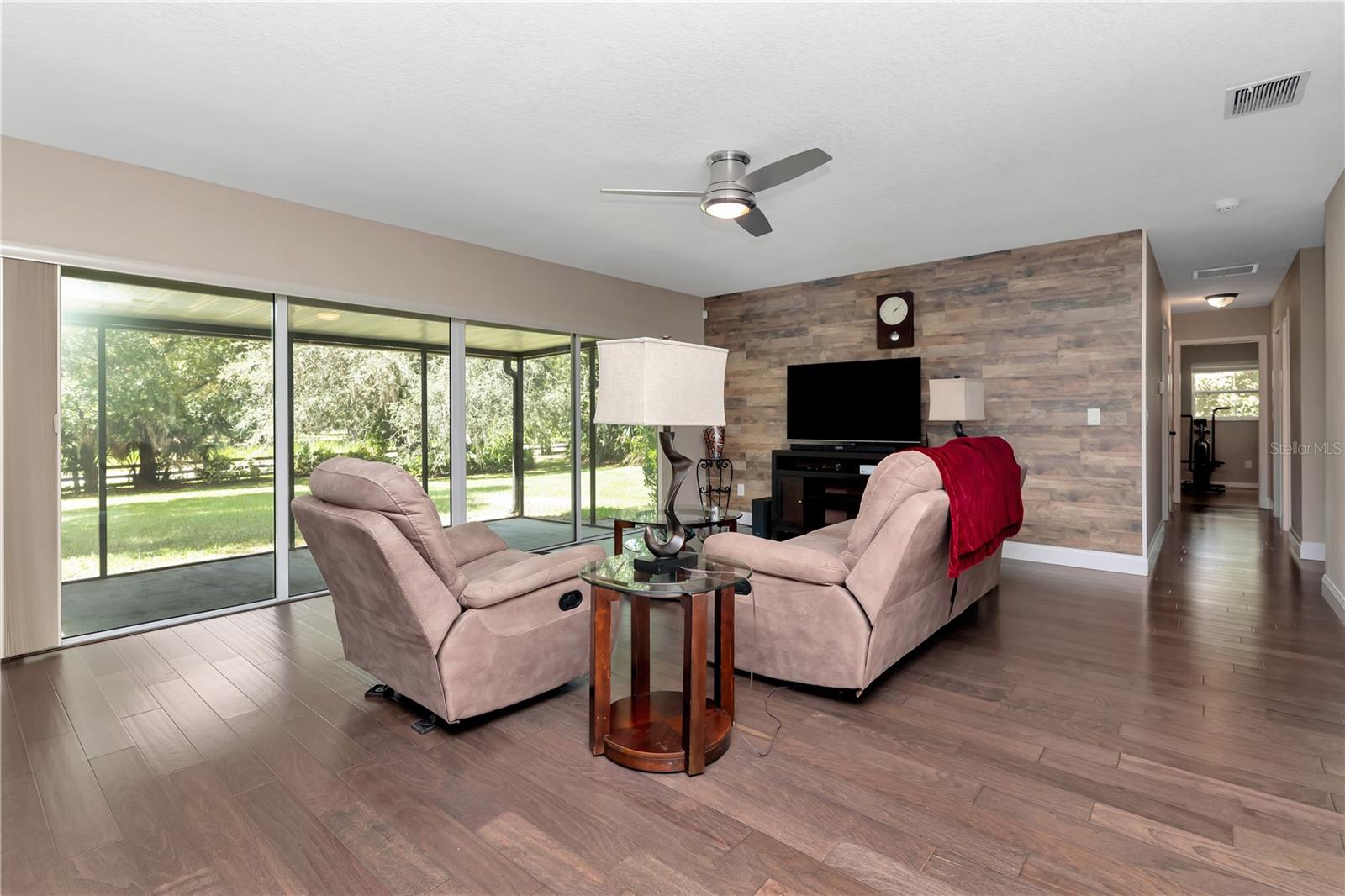 Image 9 of 67 For 4404 Hickory Branch Court