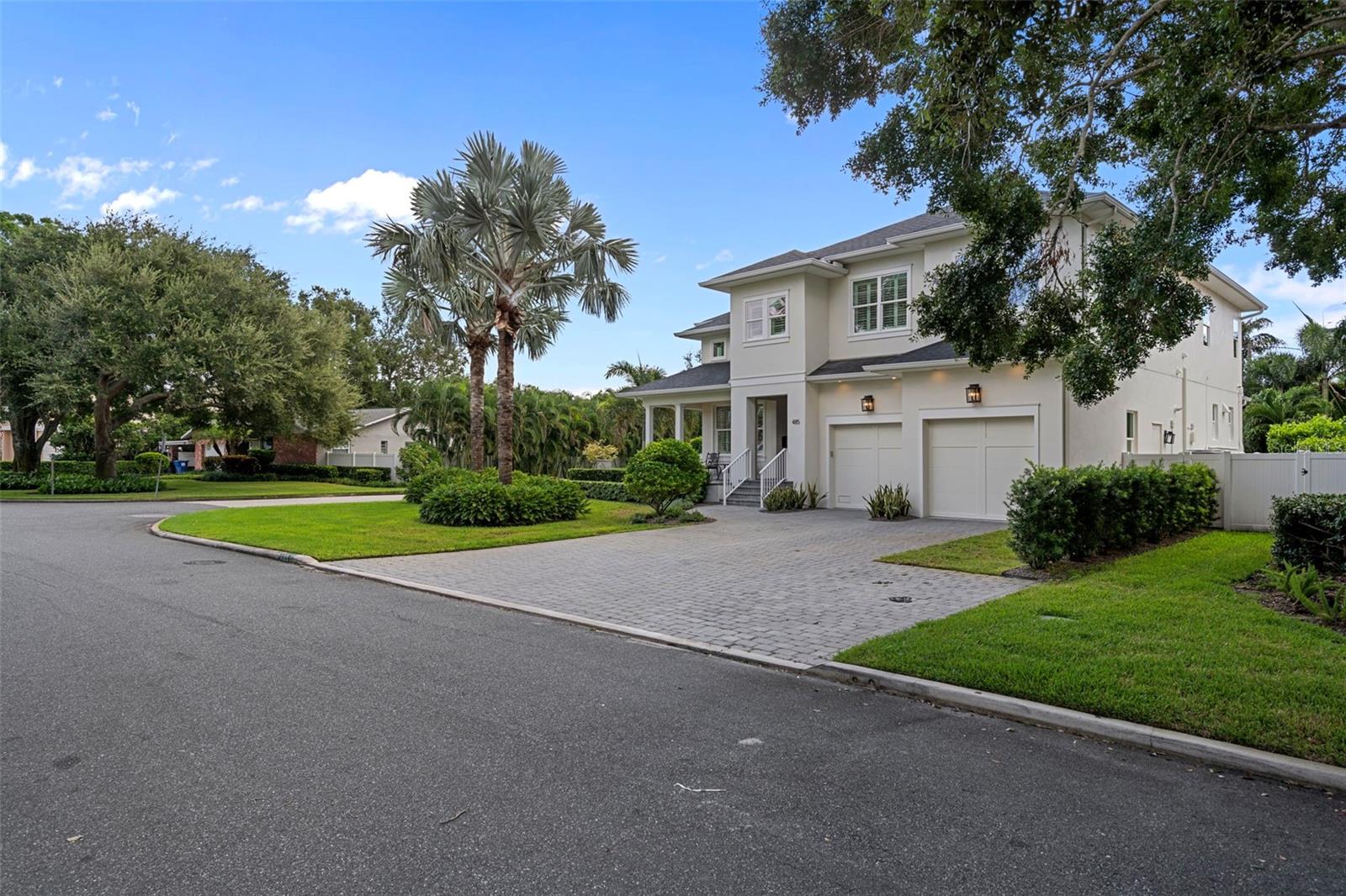 Image 11 of 76 For 485 Rafael Boulevard Ne