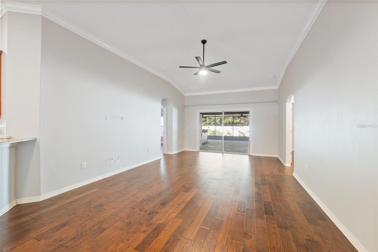 Image 12 of 46 For 18035 Arbor Crest Drive