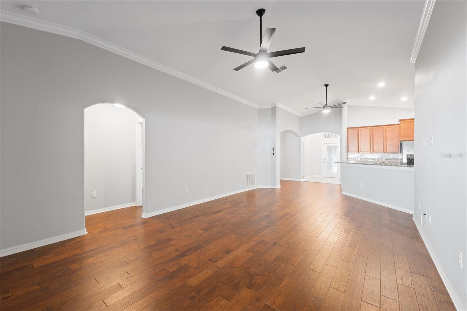 Image 14 of 46 For 18035 Arbor Crest Drive