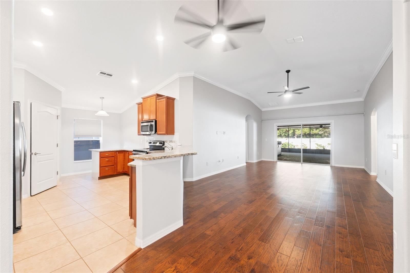 Image 7 of 46 For 18035 Arbor Crest Drive