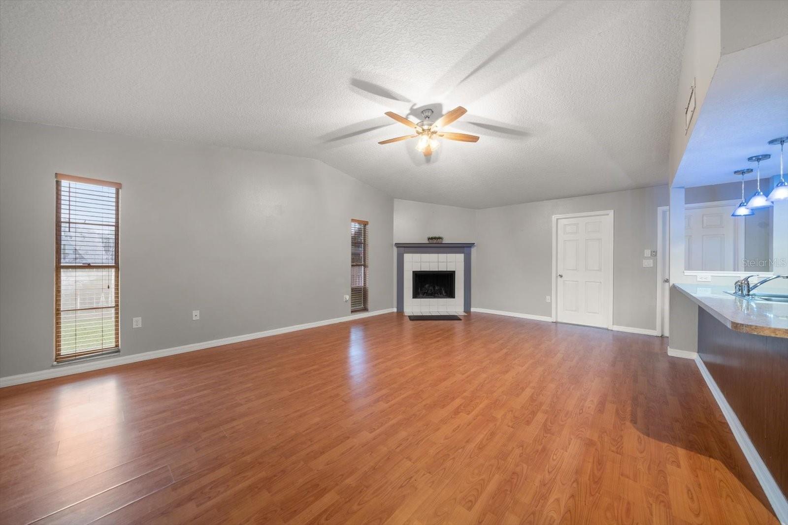Image 14 of 40 For 2239 Beacon Point Boulevard