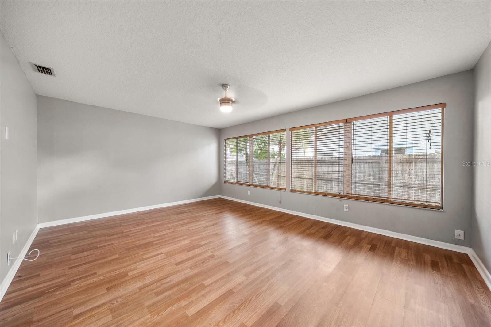 Image 17 of 40 For 2239 Beacon Point Boulevard