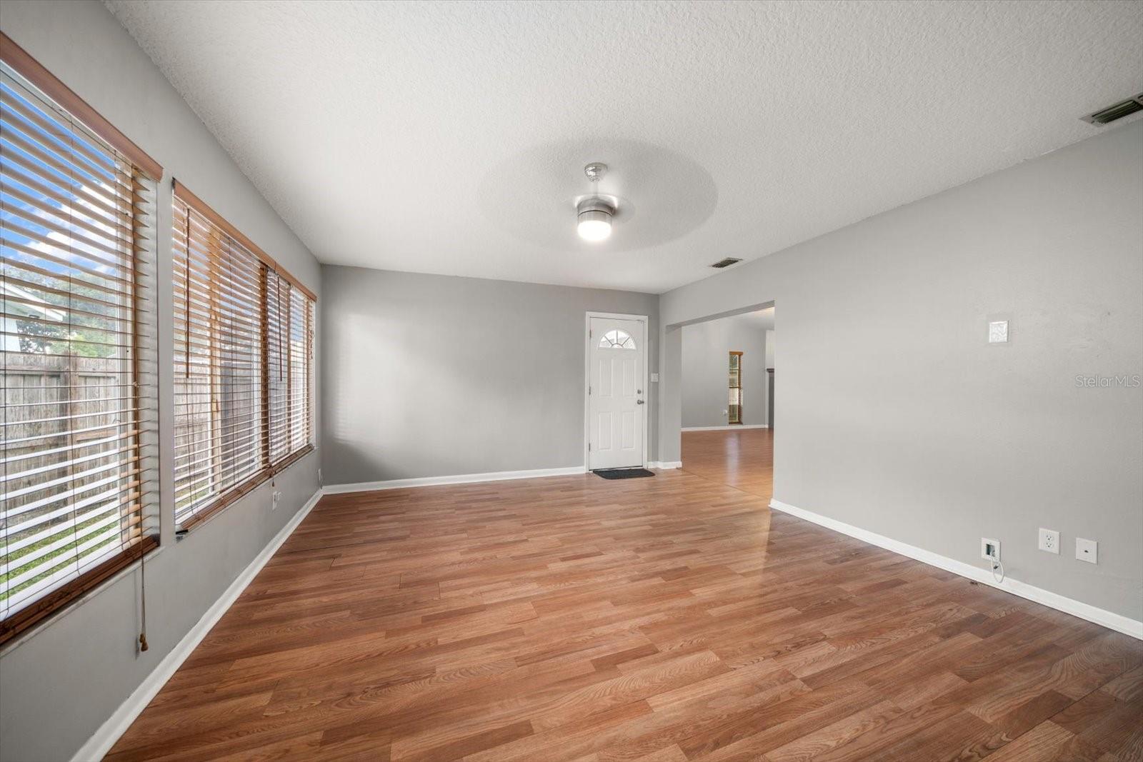 Image 18 of 40 For 2239 Beacon Point Boulevard