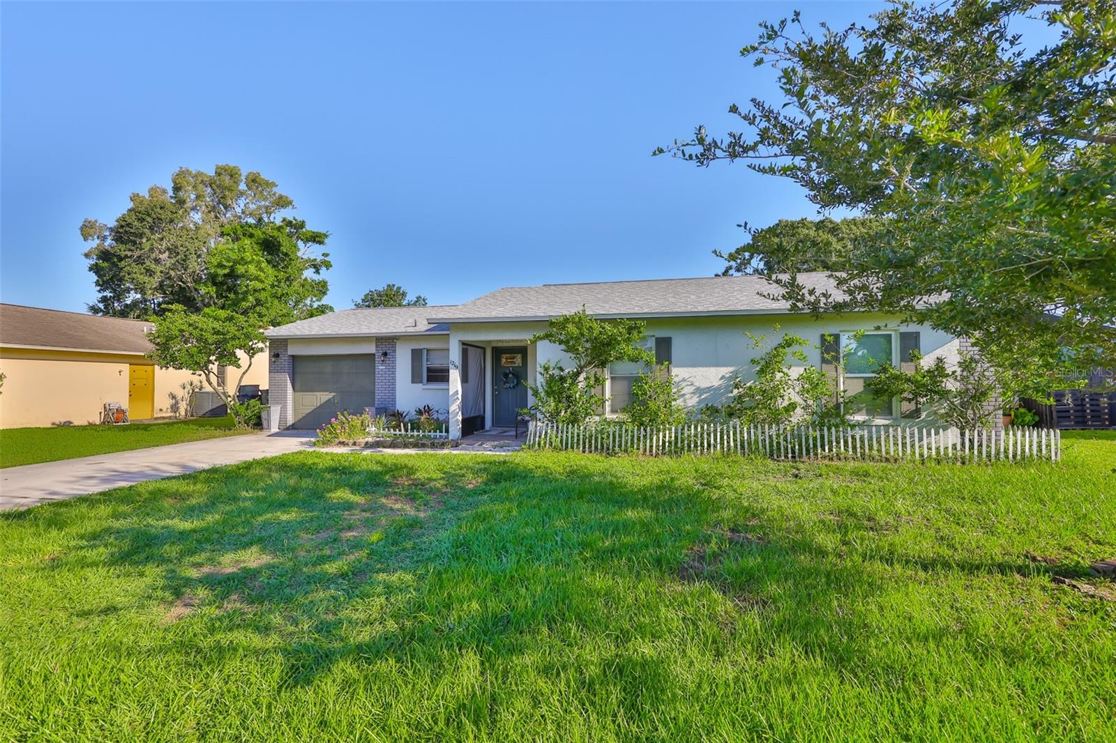 Details for 1219 70th Drive E, SARASOTA, FL 34243