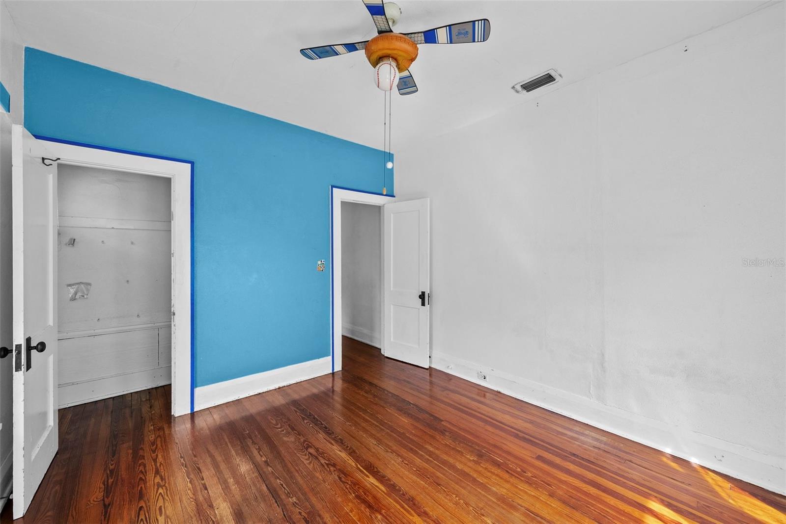 Image 21 of 45 For 1142 7th Street N