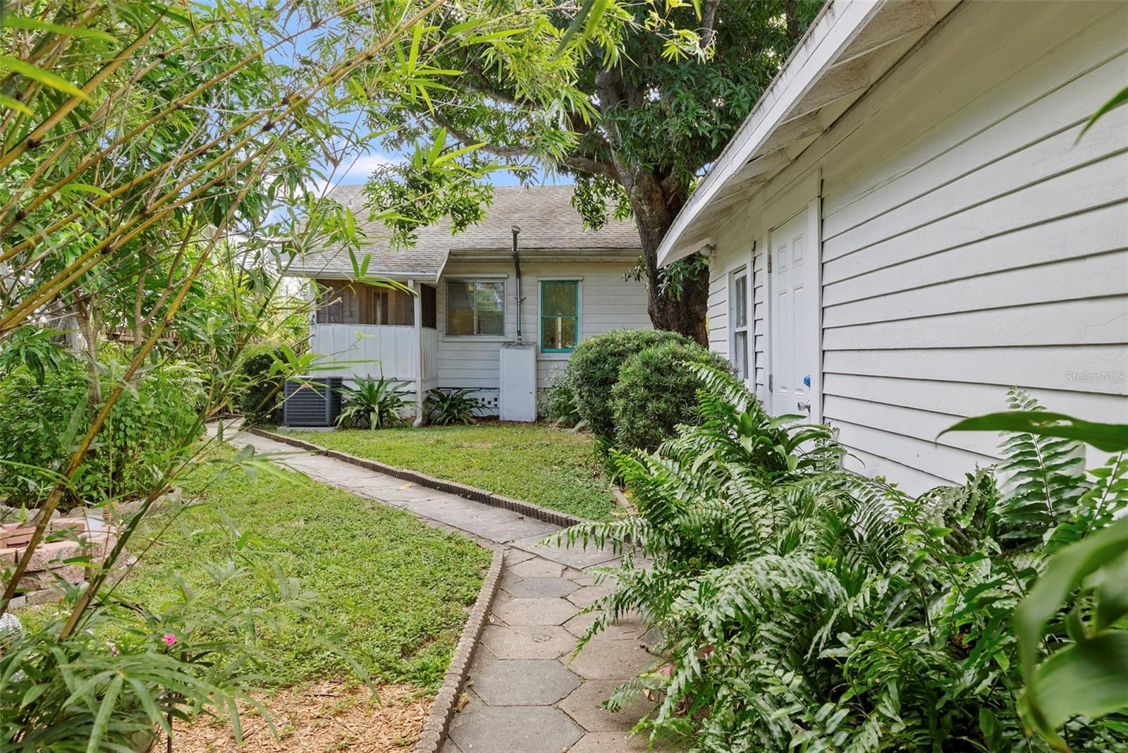 Image 36 of 45 For 1142 7th Street N