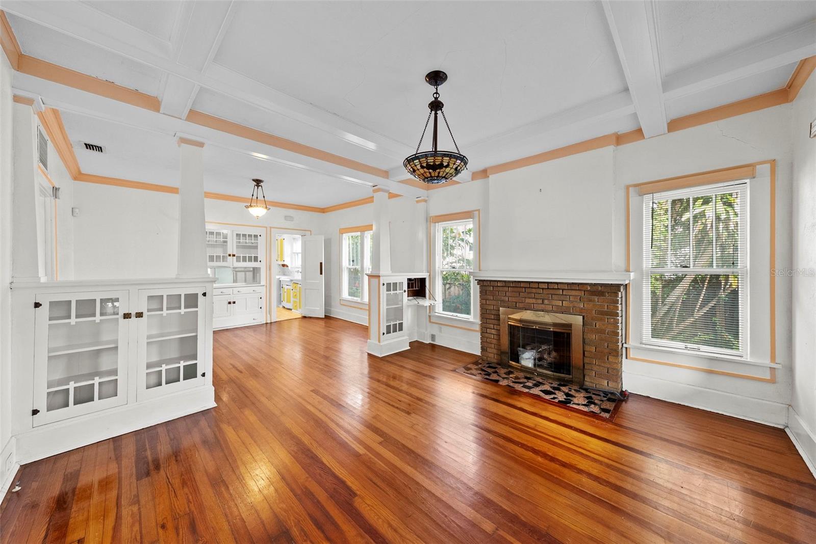 Image 6 of 45 For 1142 7th Street N