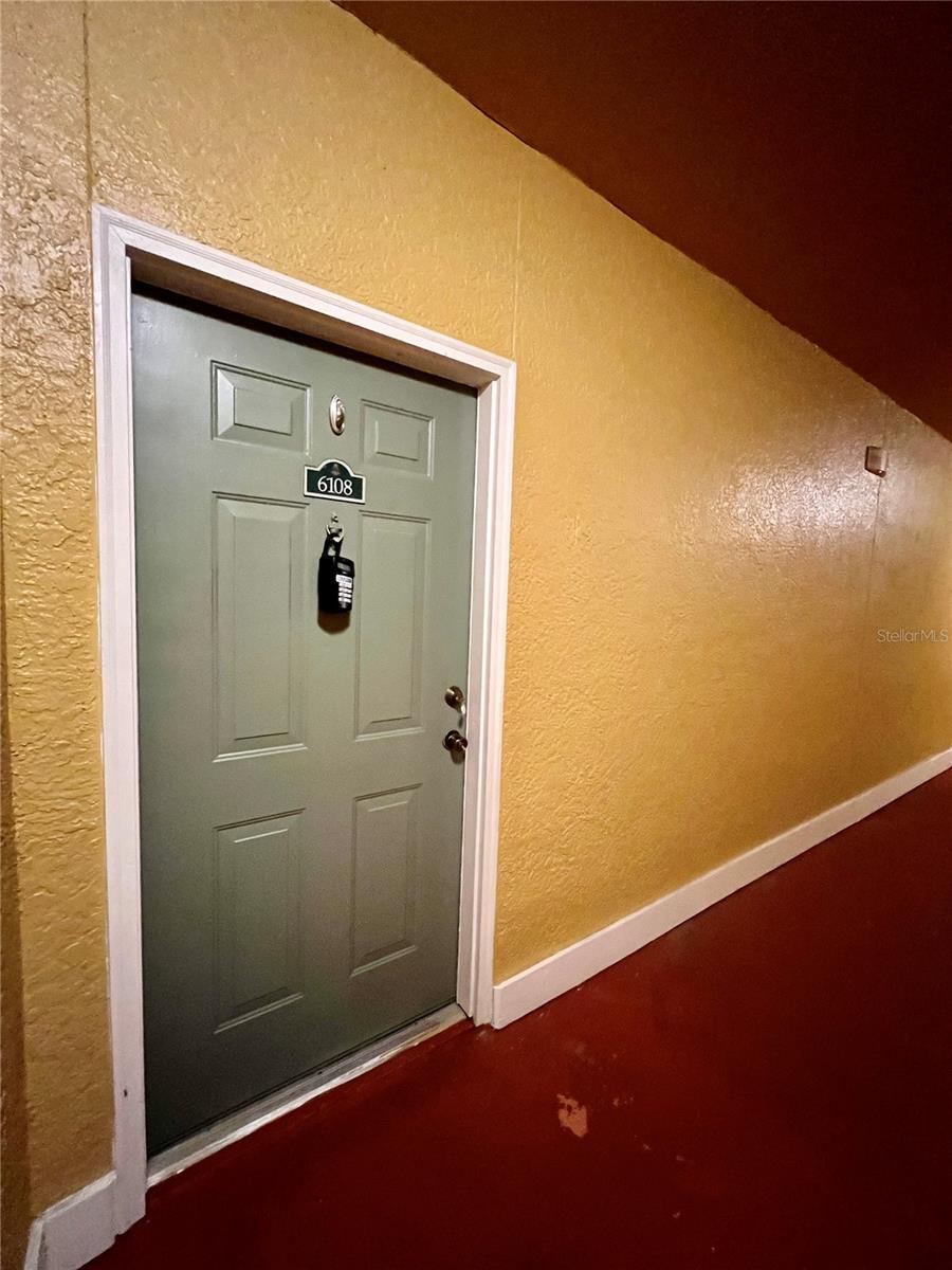 Image 2 of 21 For 4207 Dale Mabry Highway 6108