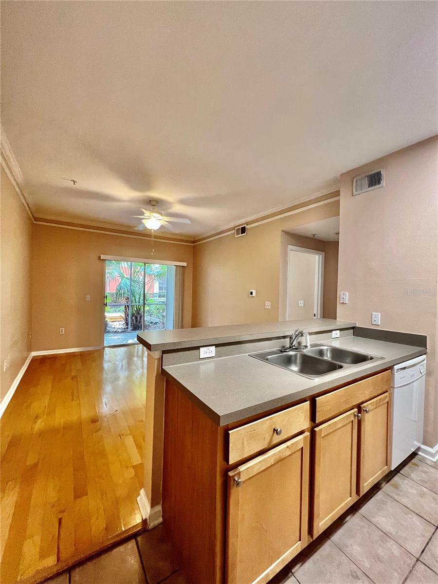 Image 6 of 21 For 4207 Dale Mabry Highway 6108