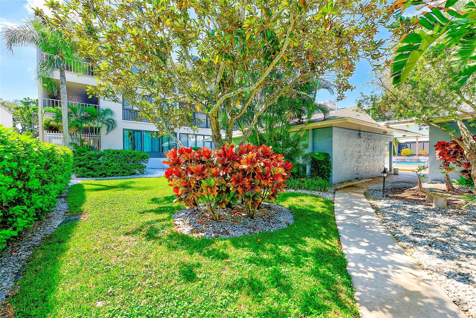 Image 34 of 36 For 215 Valencia Boulevard 201