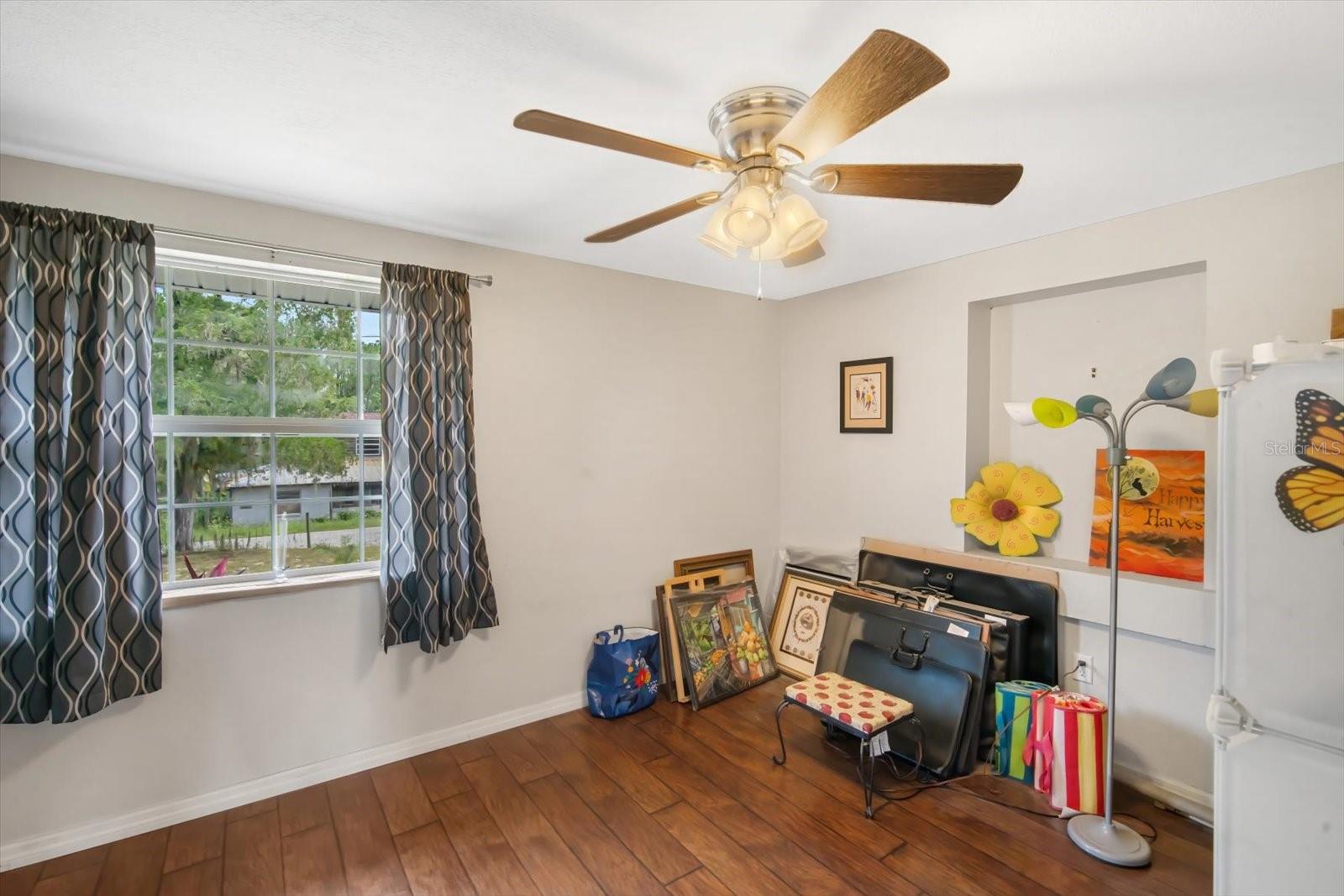 Image 14 of 26 For 40832 River Road