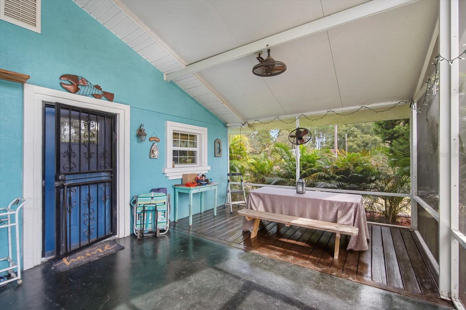 Image 4 of 26 For 40832 River Road