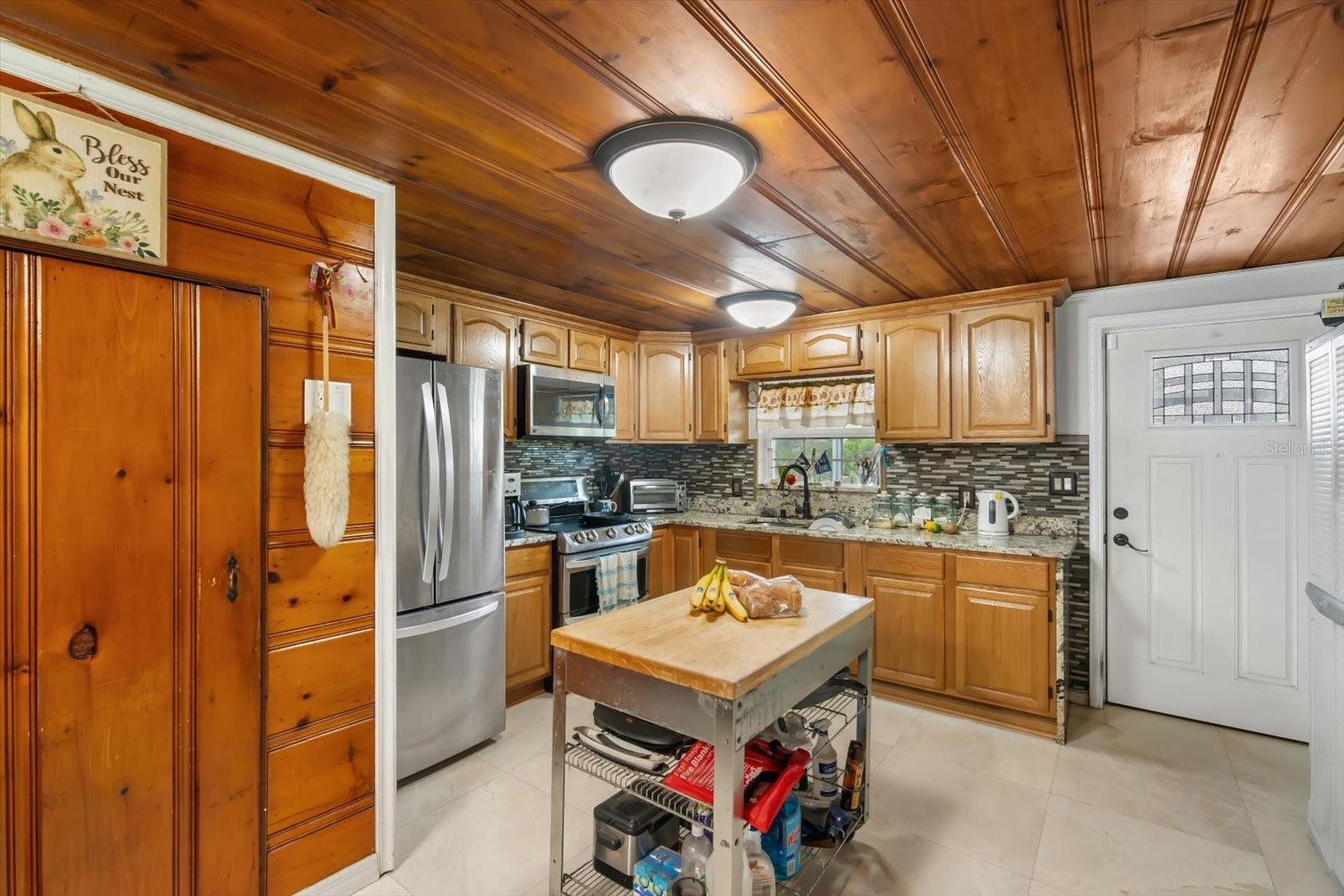 Image 7 of 26 For 40832 River Road