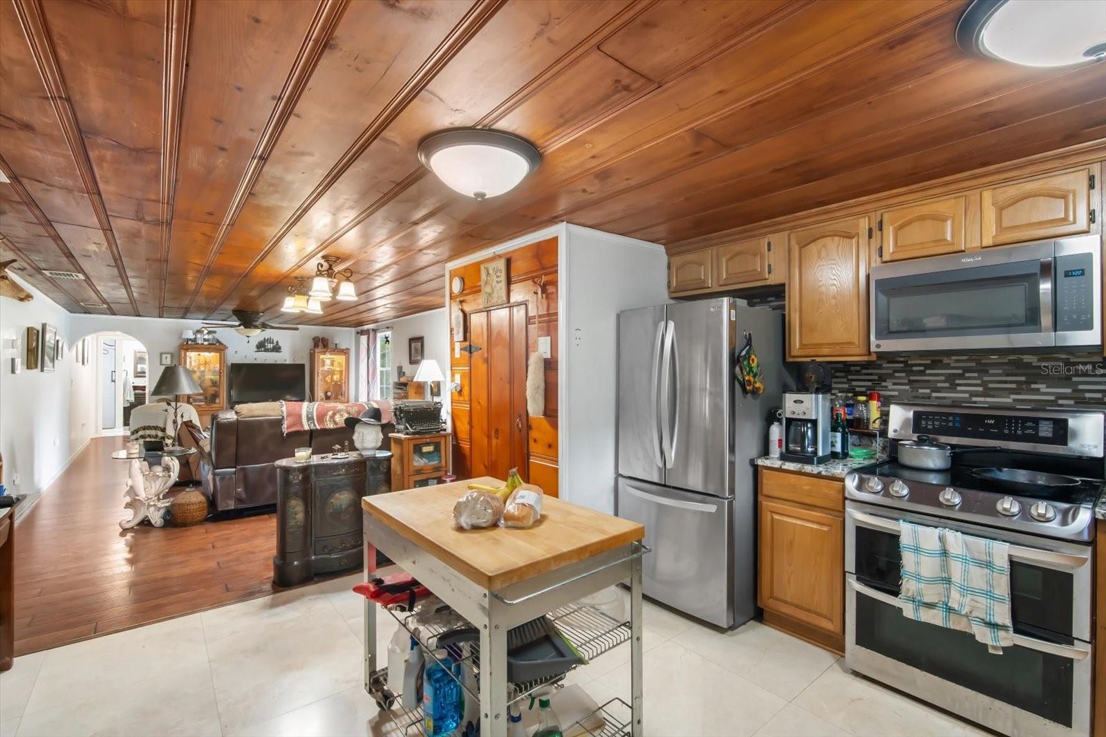 Image 8 of 26 For 40832 River Road