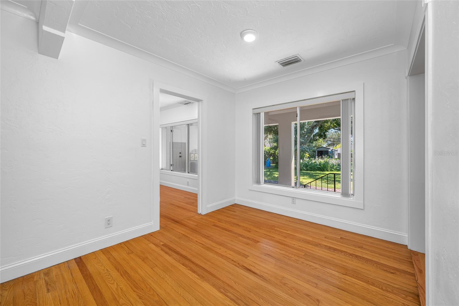 Image 15 of 51 For 6920 Bougainvilla Avenue S