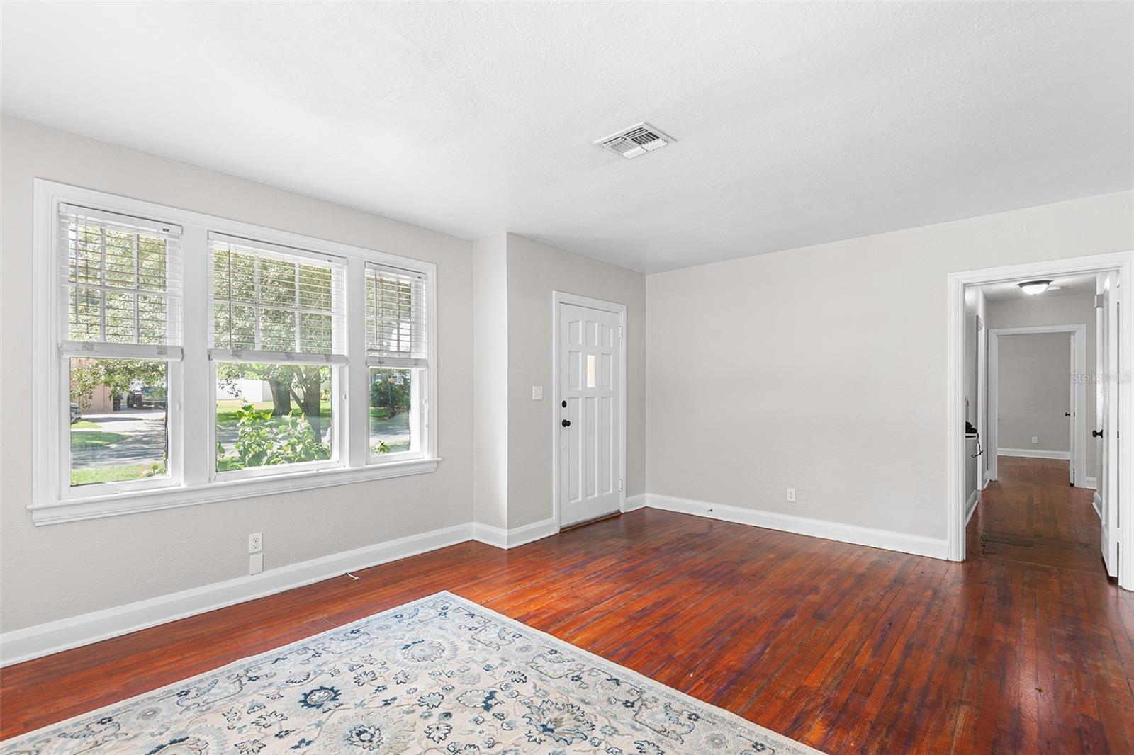 Image 10 of 47 For 301 Belvedere Street