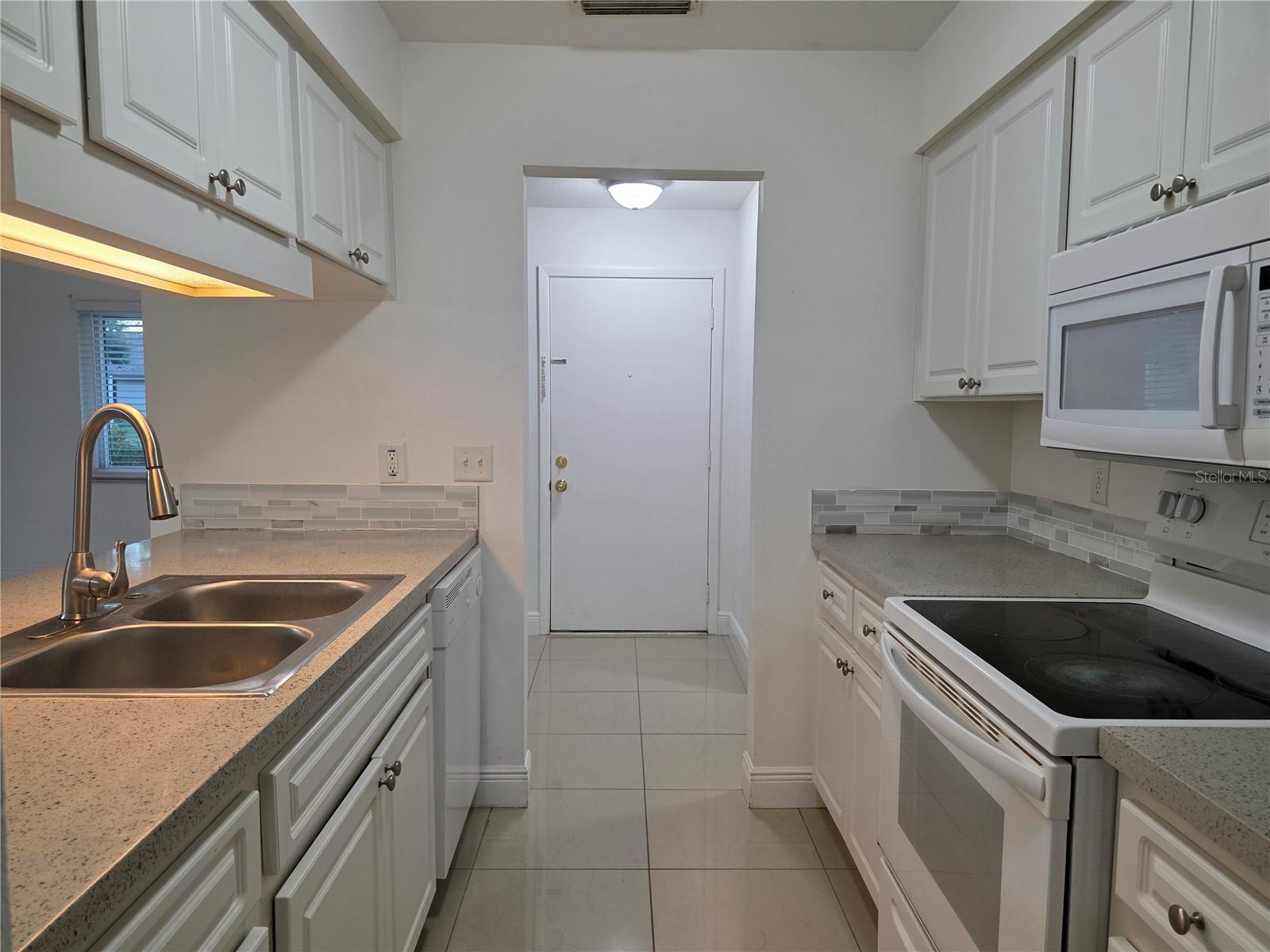 Image 10 of 29 For 17511 Brandywine Drive