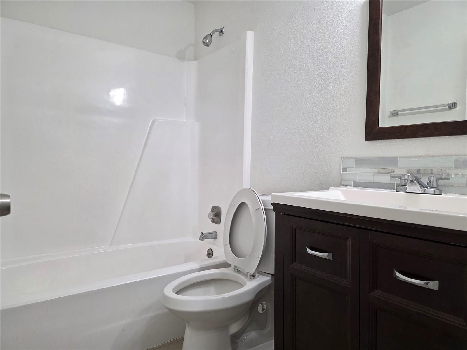 Image 14 of 29 For 17511 Brandywine Drive