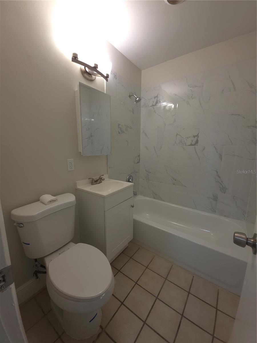 Image 19 of 26 For 10214 Altman Street