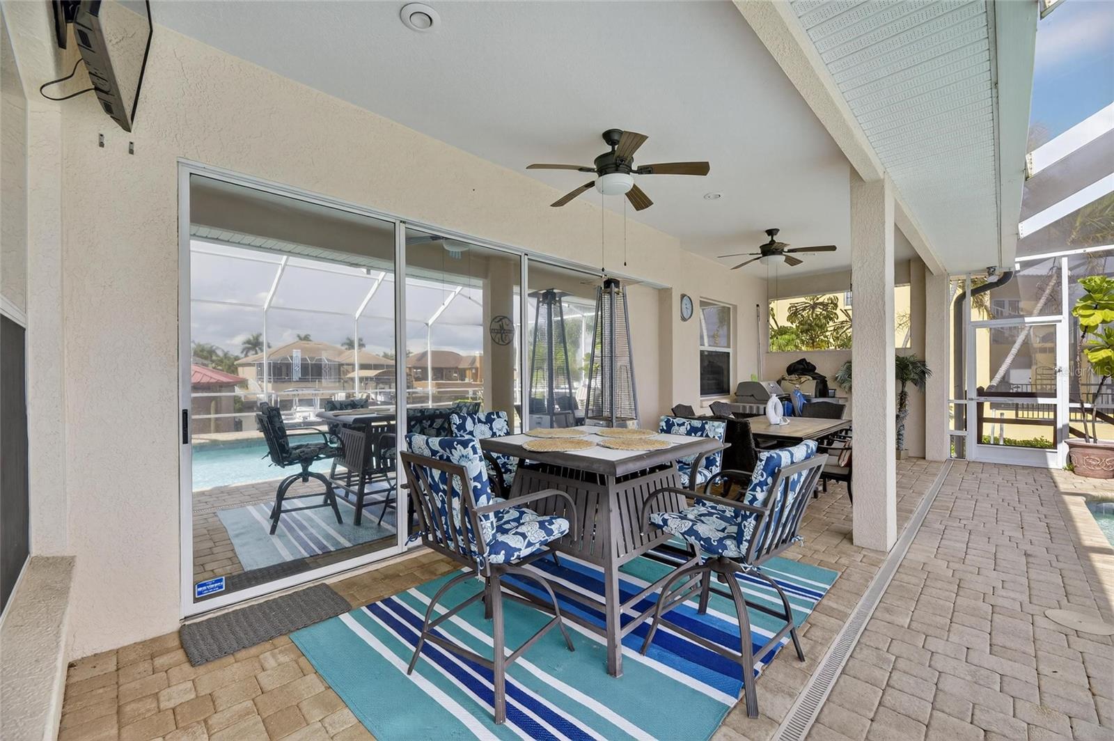 Image 27 of 91 For 816 Golf Island Drive