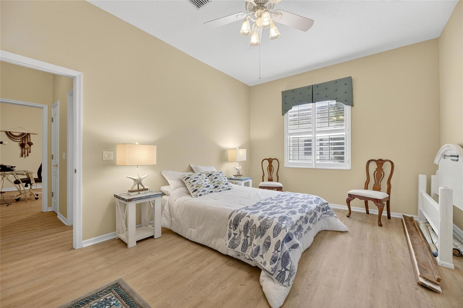 Image 47 of 91 For 816 Golf Island Drive