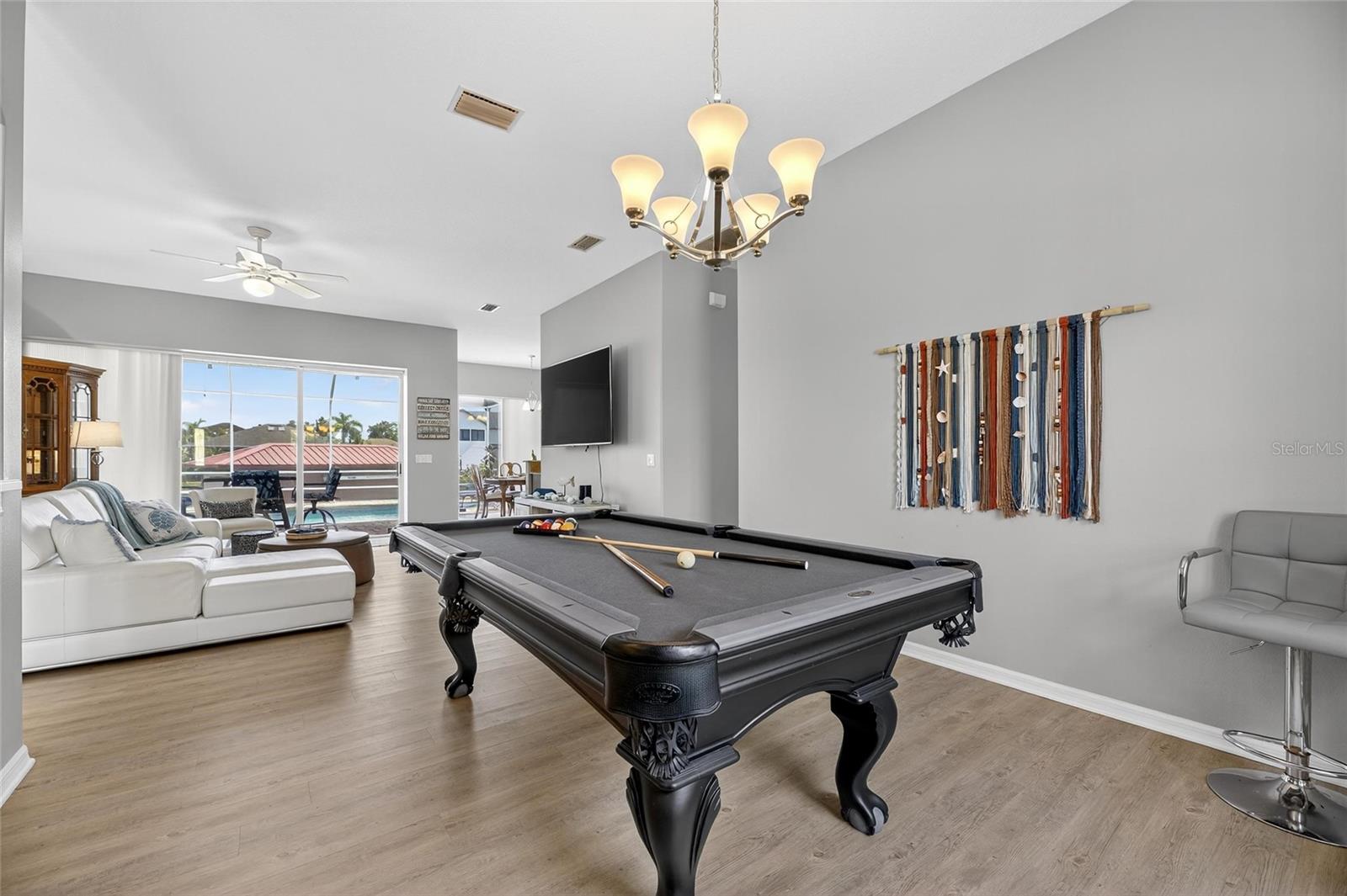 Image 9 of 91 For 816 Golf Island Drive