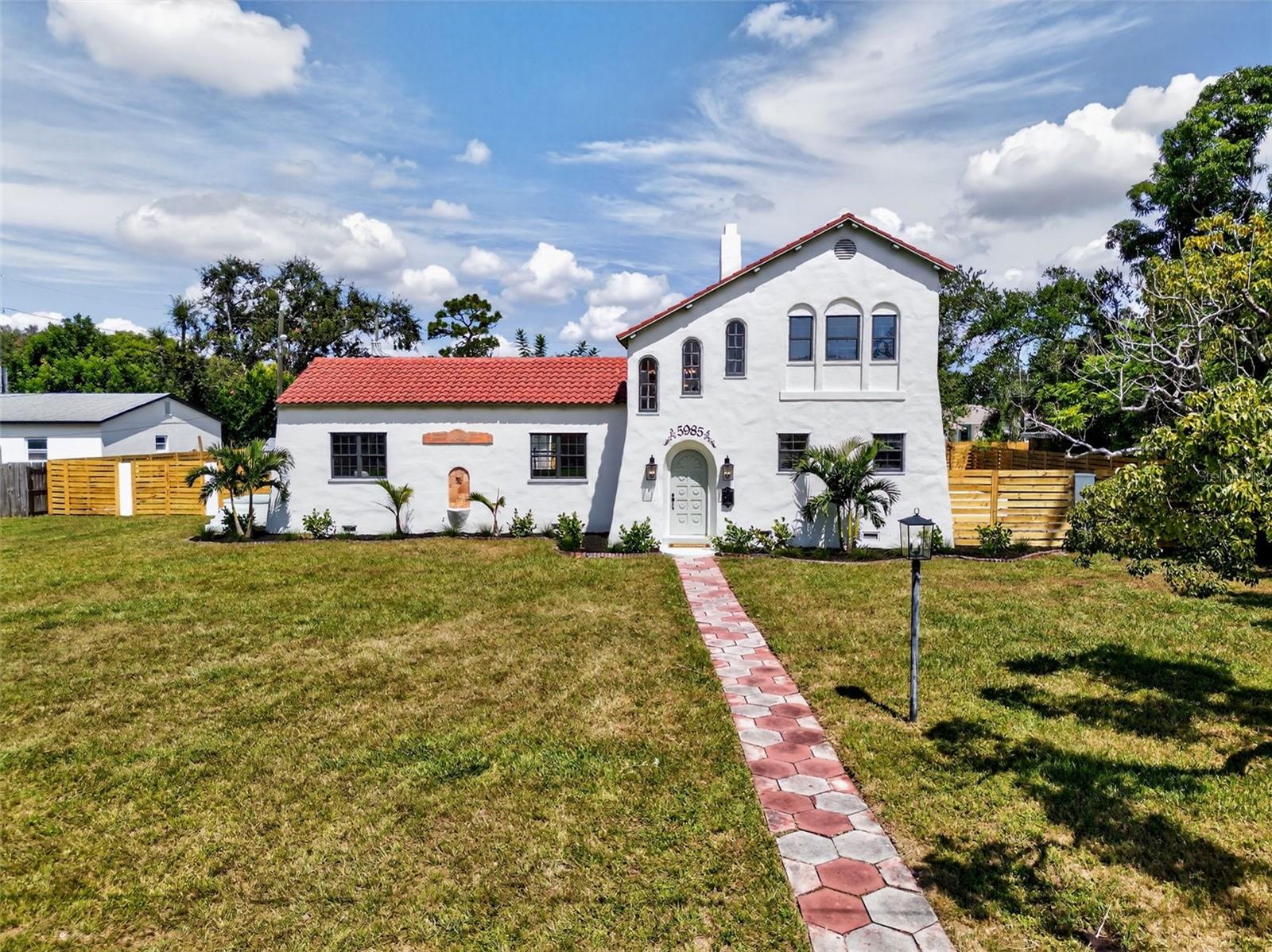 Image 8 of 86 For 5985 3rd Avenue N