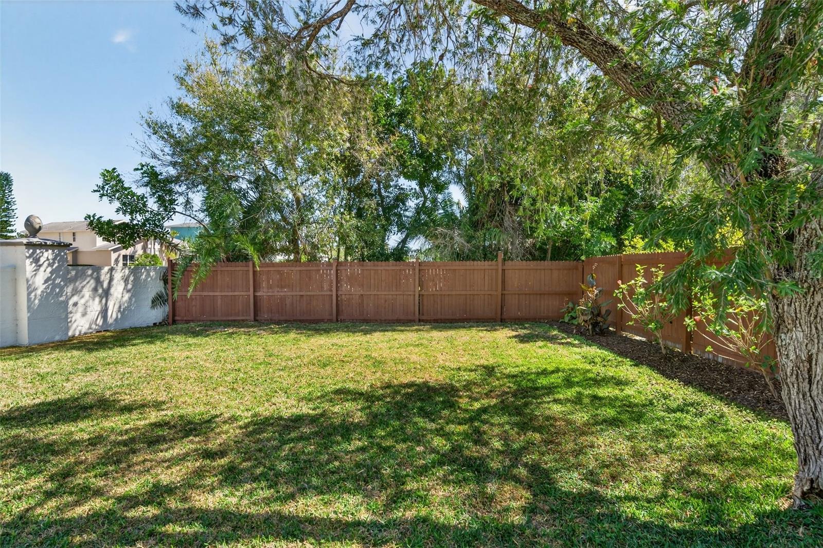 Image 36 of 69 For 14533 Teal Court