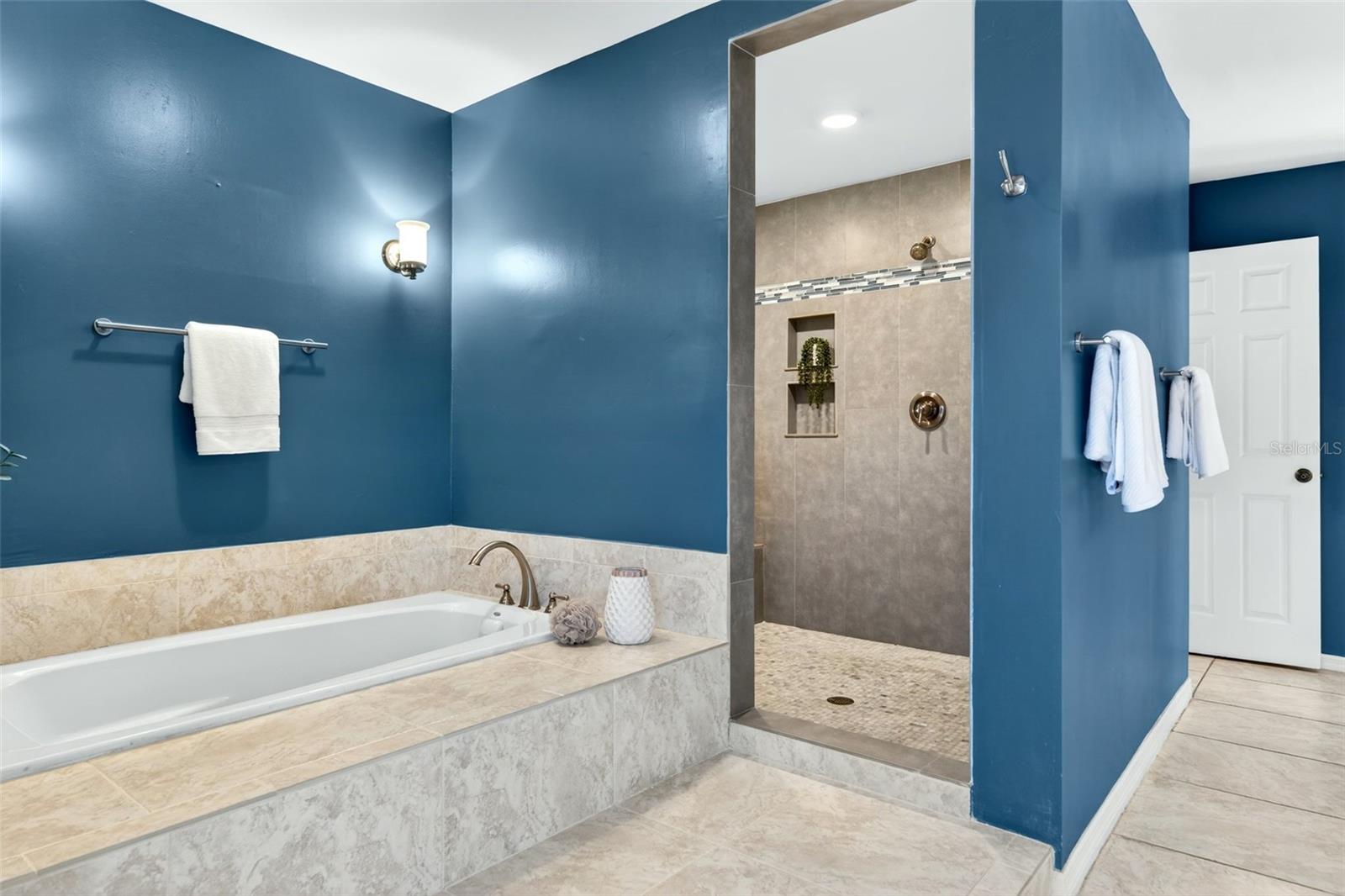 Image 48 of 69 For 14533 Teal Court