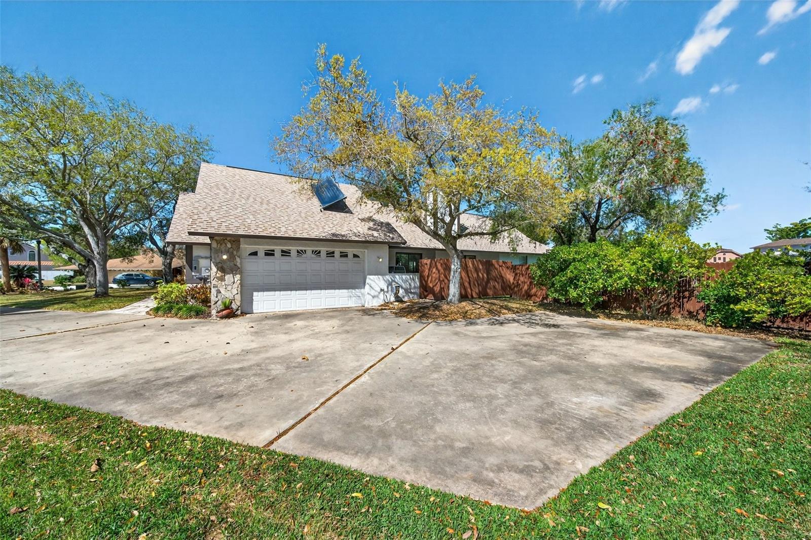 Image 6 of 69 For 14533 Teal Court