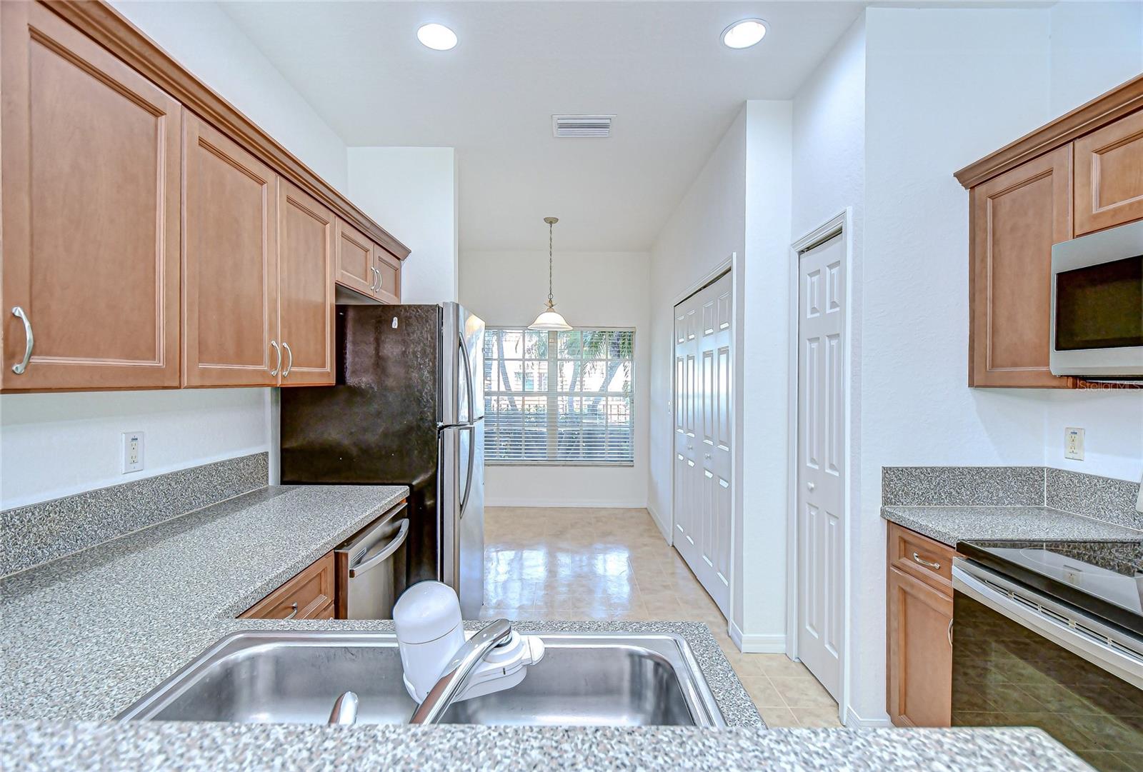 Image 5 of 27 For 11025 Winter Crest Drive