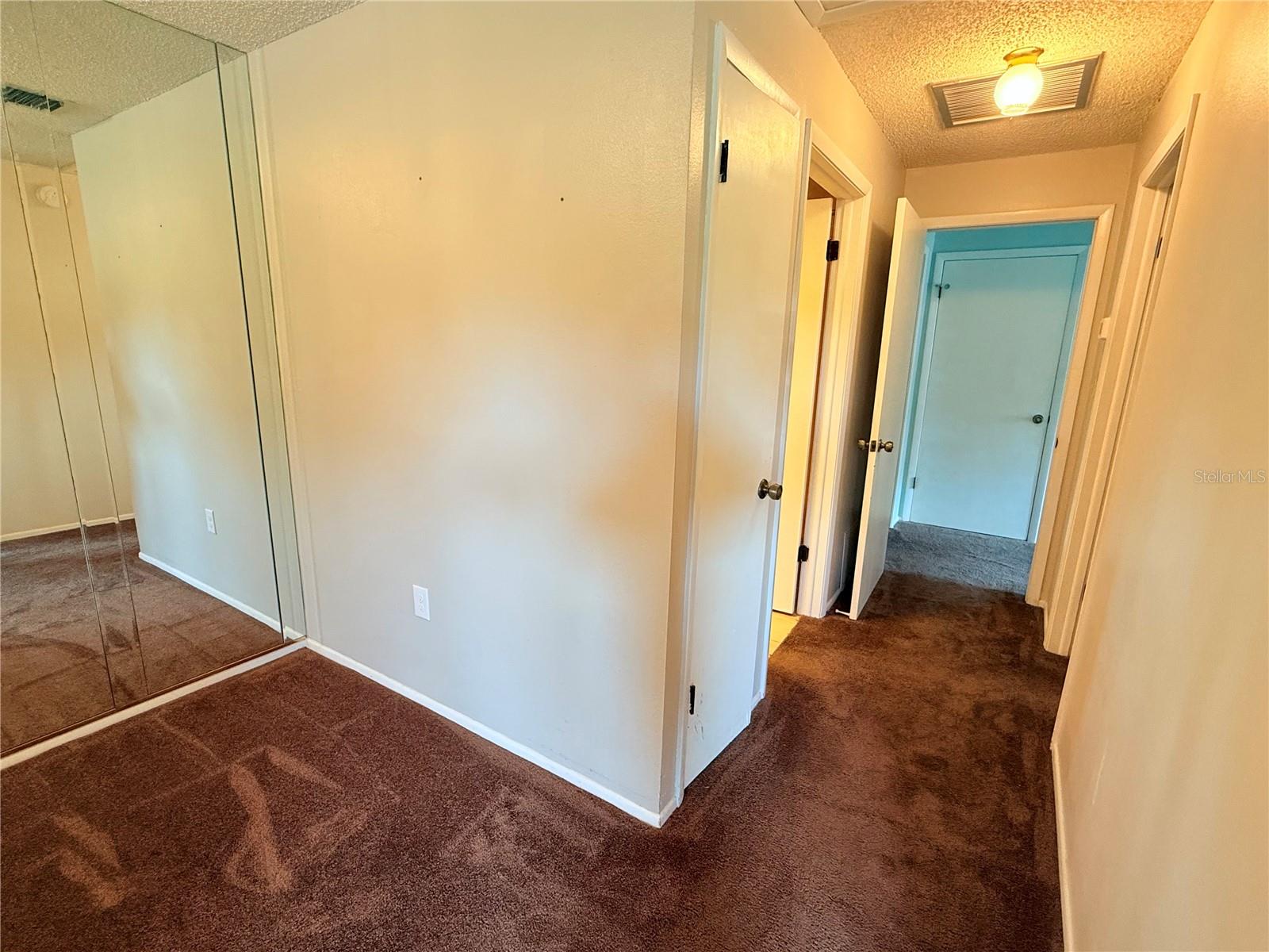 Image 13 of 34 For 6125 Chesham Drive 8