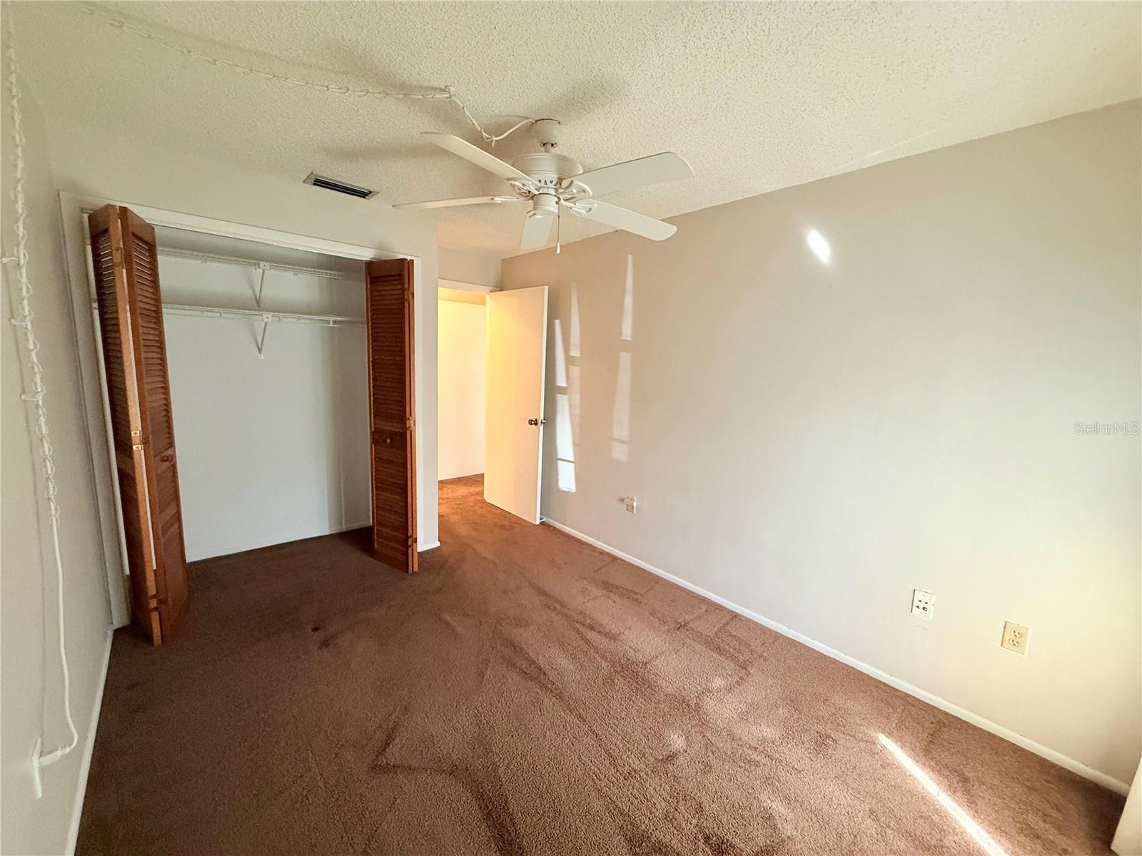 Image 17 of 34 For 6125 Chesham Drive 8