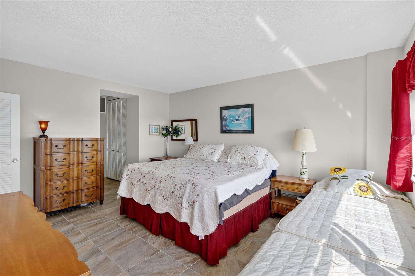 Image 40 of 45 For 31 Island Way 408