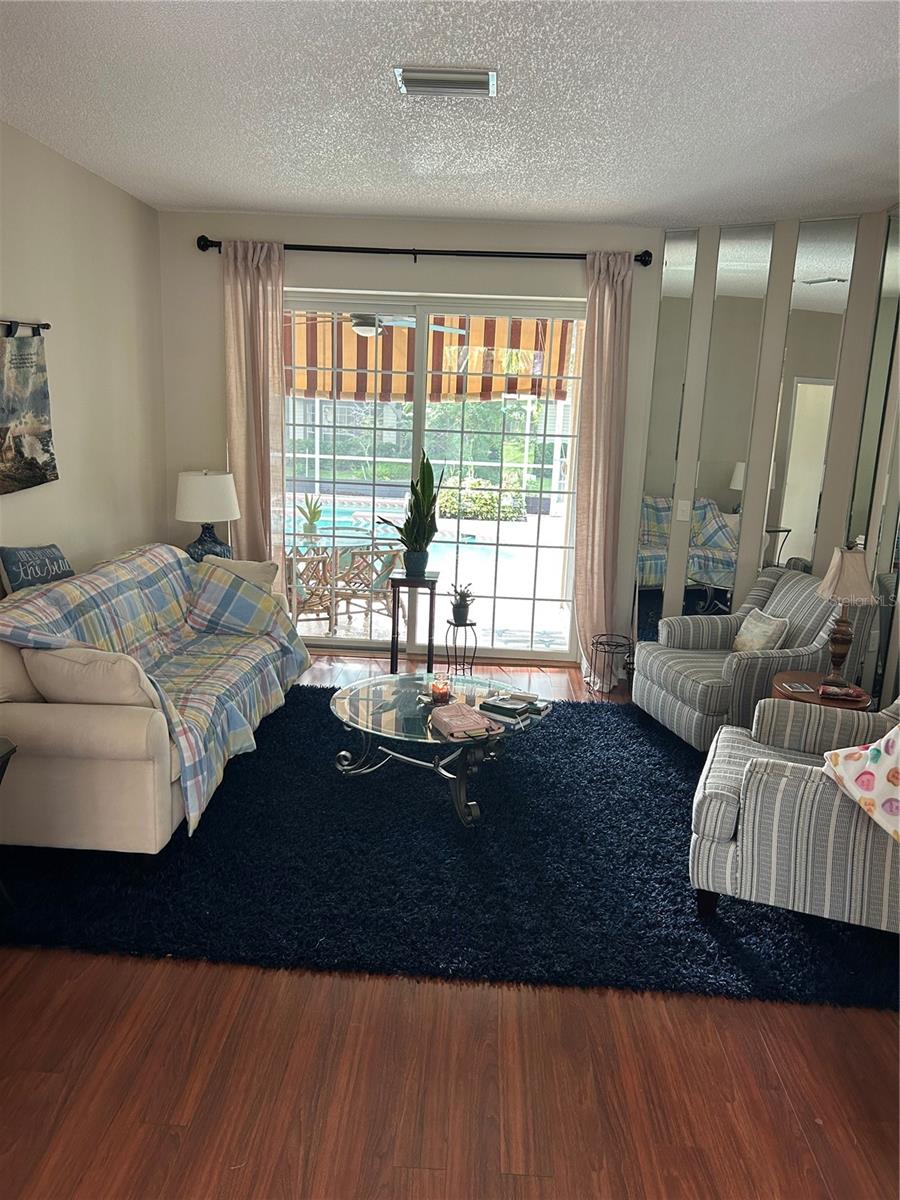 Image 4 of 13 For 2670 Resnik Circle W