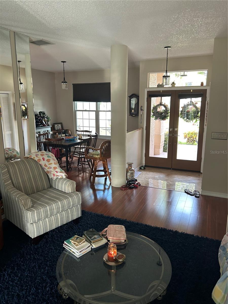 Image 5 of 13 For 2670 Resnik Circle W