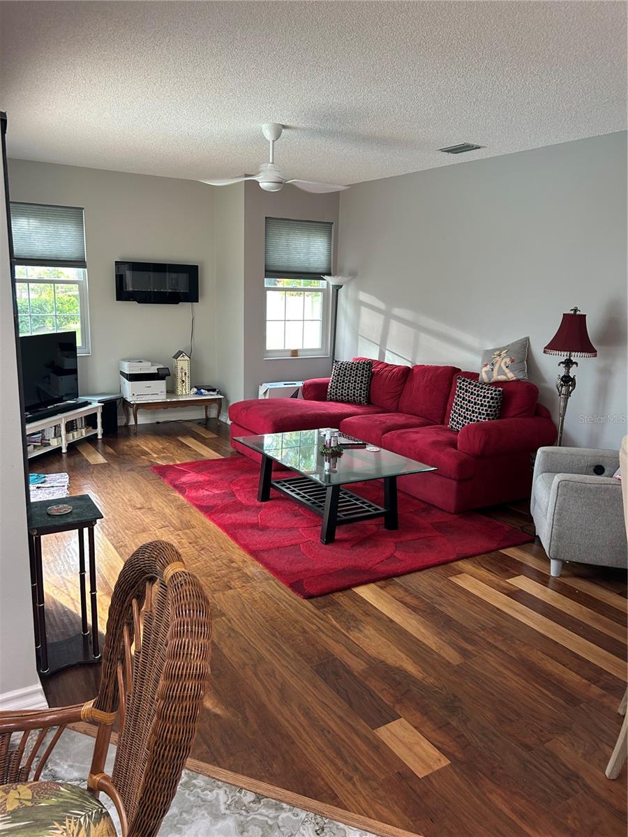 Image 7 of 13 For 2670 Resnik Circle W