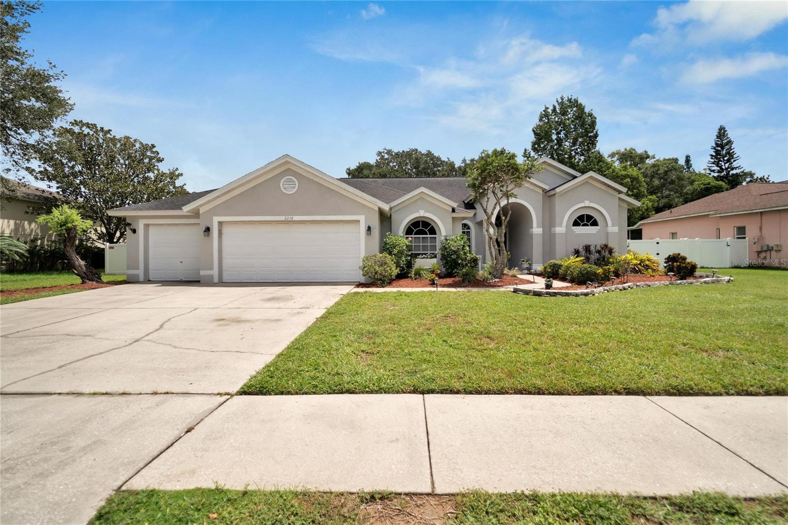 Image 2 of 61 For 2216 Glen Mist Drive