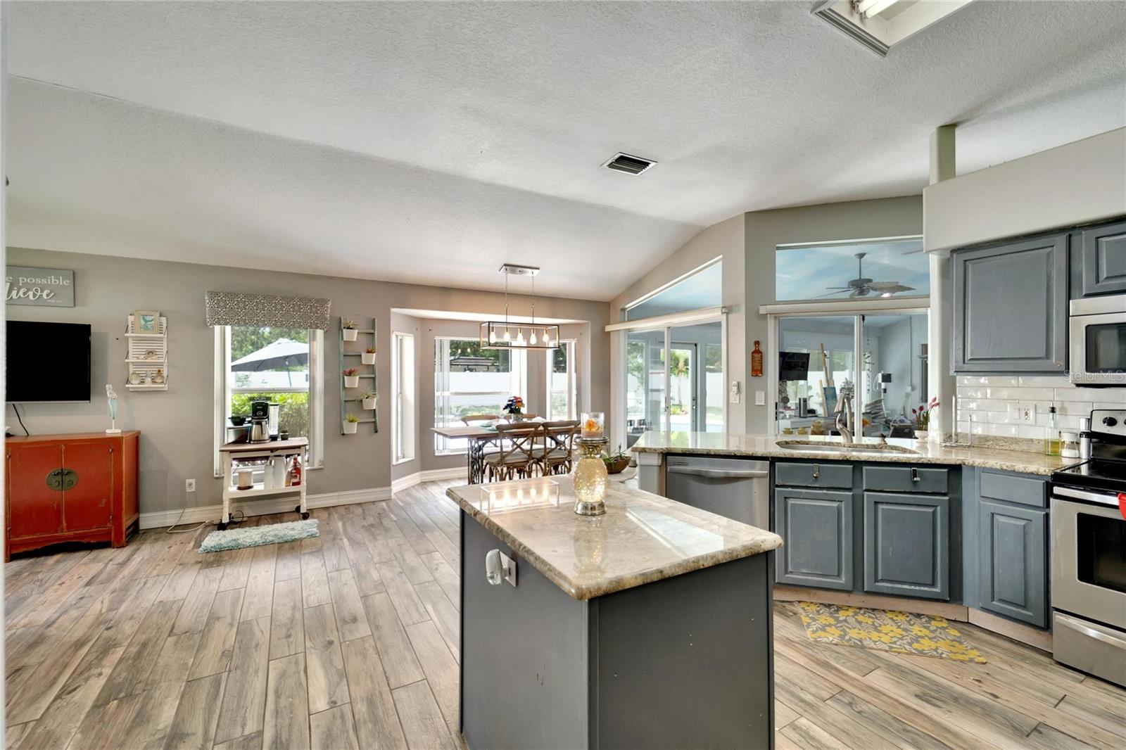 Image 22 of 61 For 2216 Glen Mist Drive