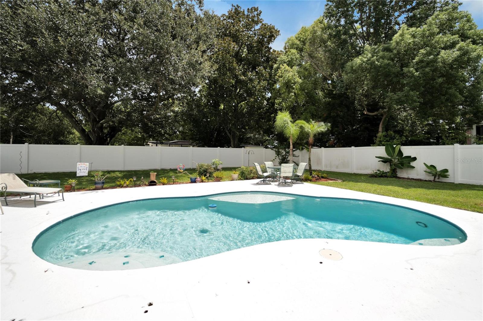 Image 46 of 61 For 2216 Glen Mist Drive