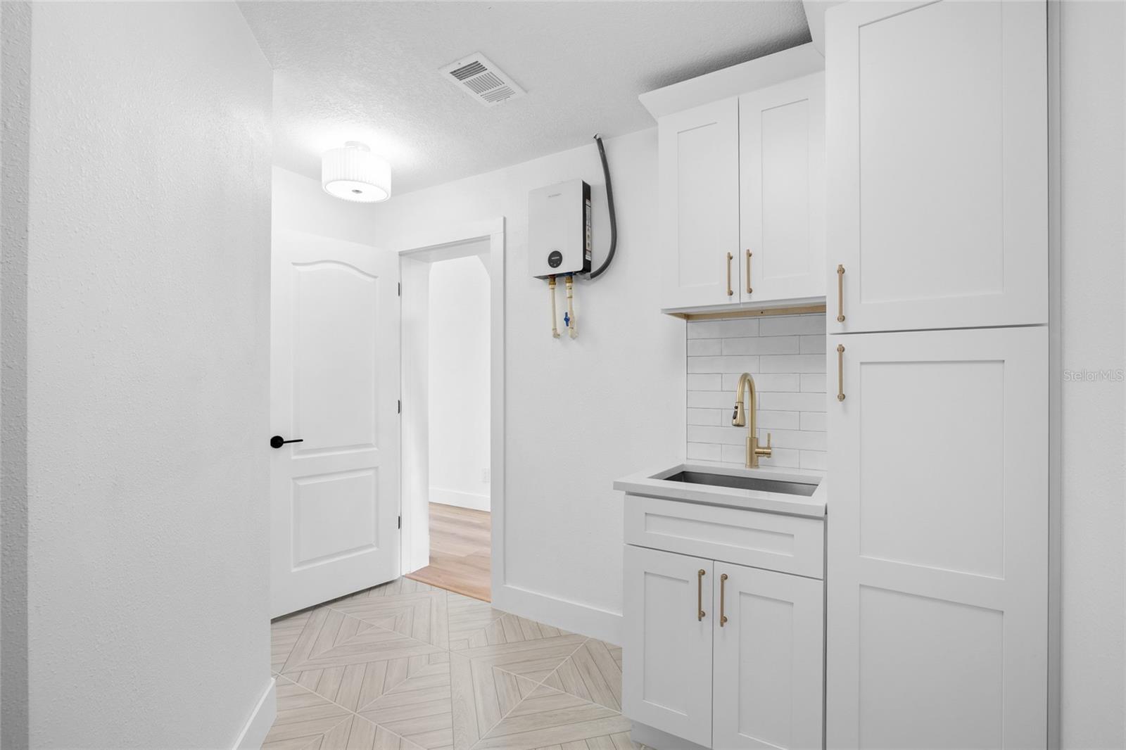 Image 42 of 66 For 17104 Tiffany Lake Place