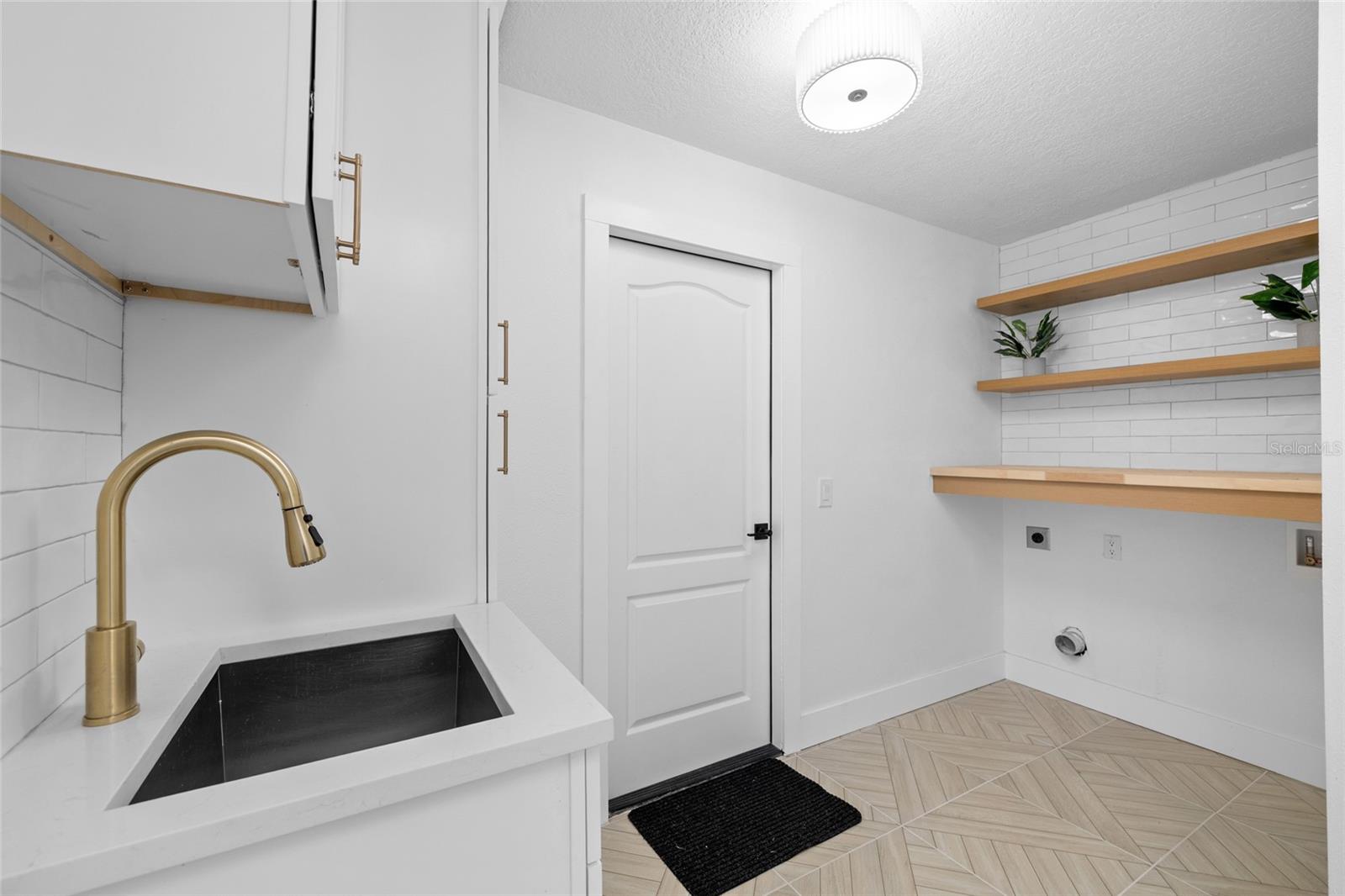 Image 47 of 66 For 17104 Tiffany Lake Place