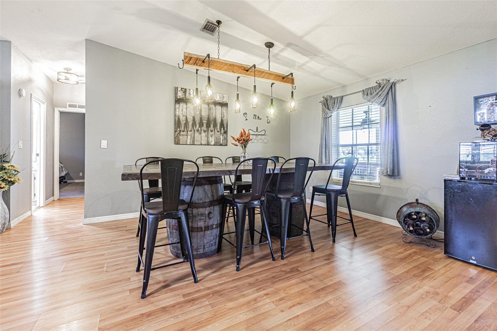 Image 10 of 46 For 14010 Scales Road